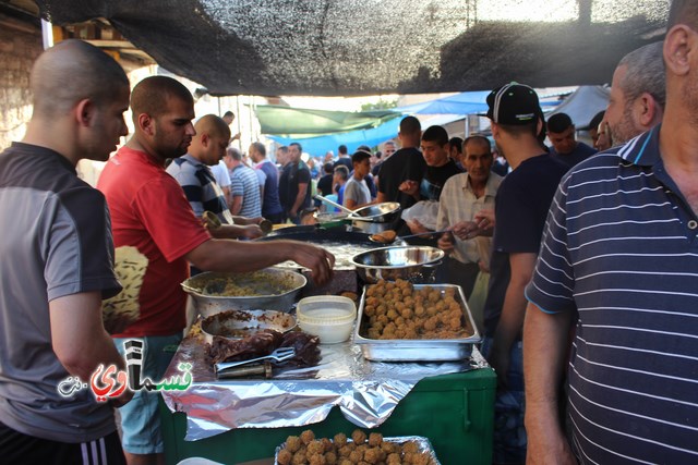 فيديو : اجواء رمضانية من سوق كفرقاسم التاريخي من ميدان ابي ابكر الصديق في اليوم الاول من رمضان المبارك